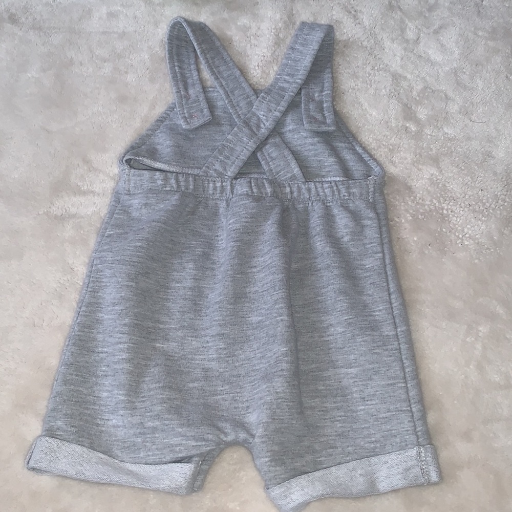Disney Star Wars Gray Romper 6-9M Baby Yoda EUC - Picture 7 of 7